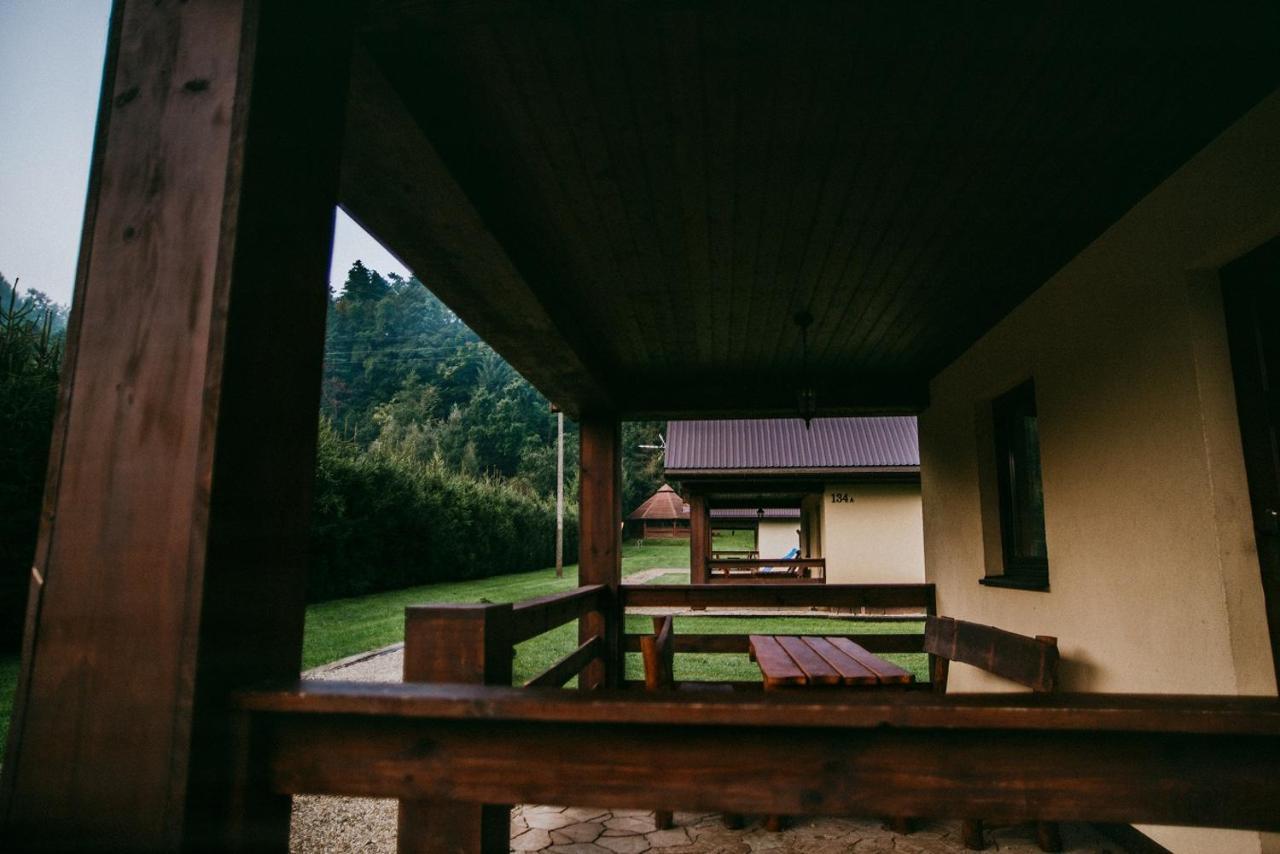 Domki Pod Lasem Lesko Exterior photo